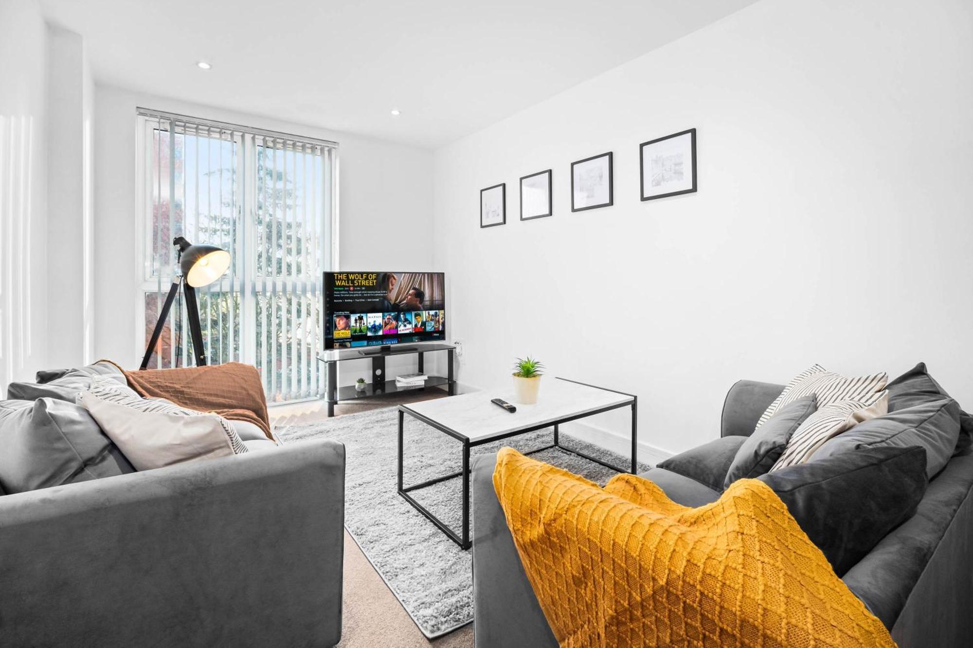 Beautiful Centre - 1 Bedroom With Secure Parking - Rated - 85cc * Birmingham